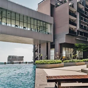 Imperio Seafront By Perfect Host Appart hôtel